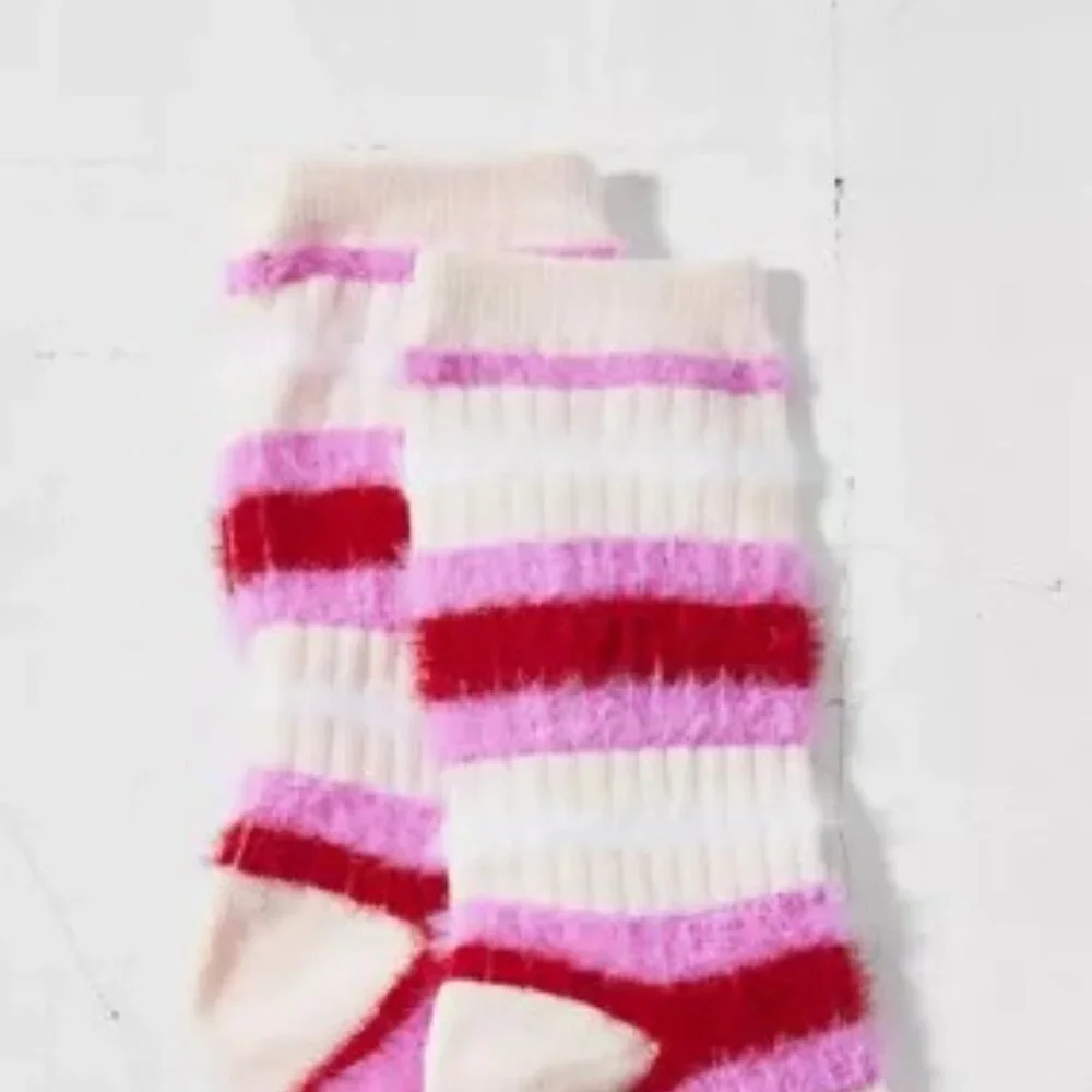 NWT Urban Outfitters Cozy Eyelash Red Striped Crew Socks